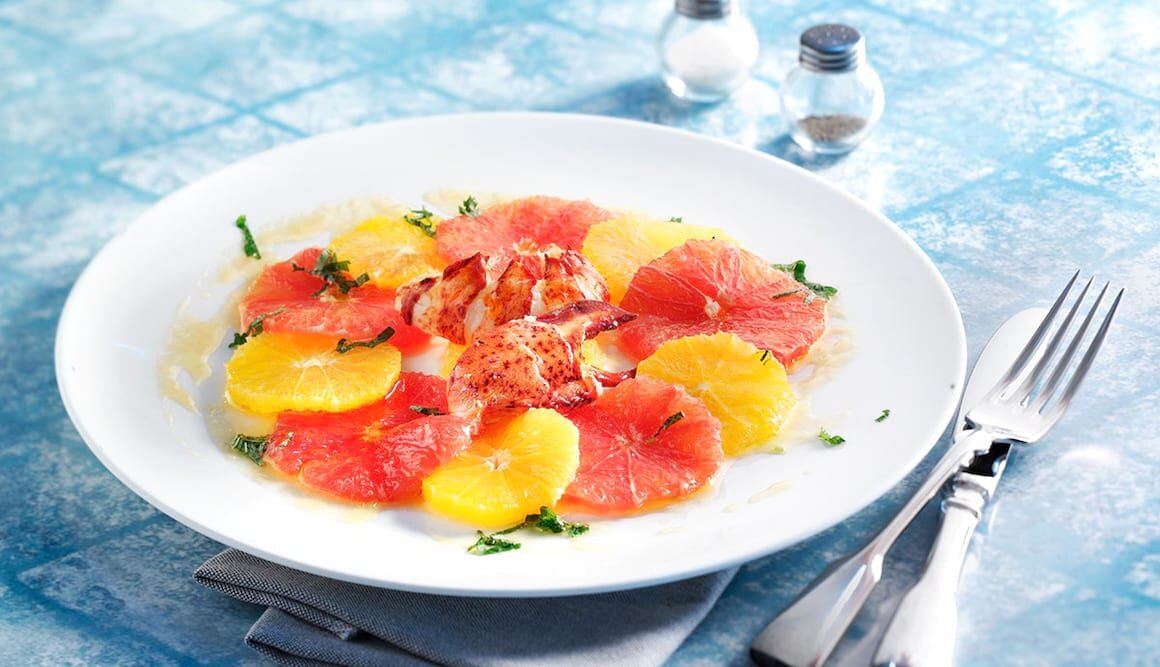 Lauwarmer Hummer mit Salat von Zitrusfrüchten