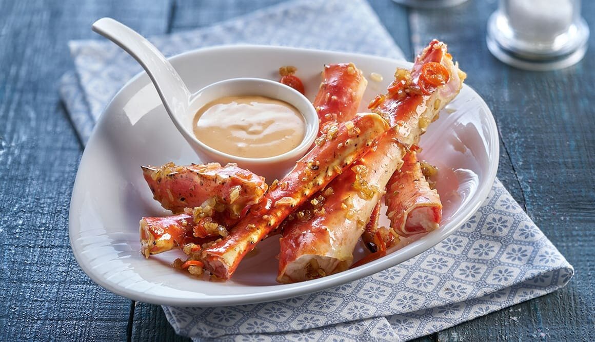Geröstete Königskrabbe mit Cognacdip