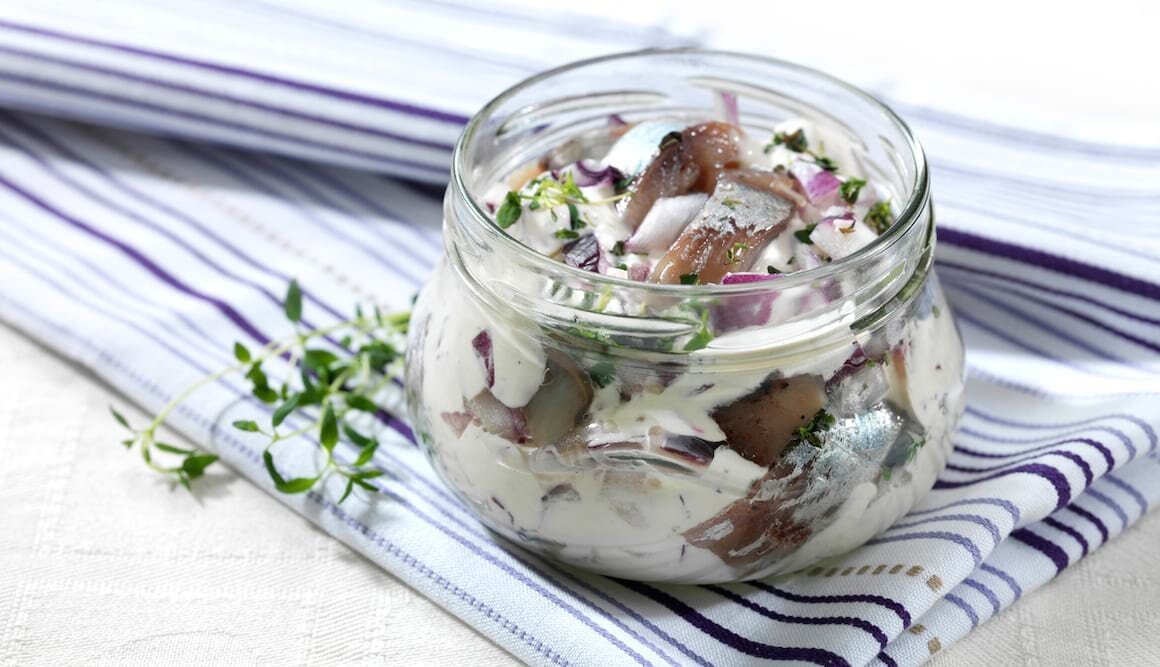 Kräuterhering mit Knoblauch und Thymian