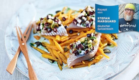 Nuggets vom Hering und Presssack mit Kürbissalat