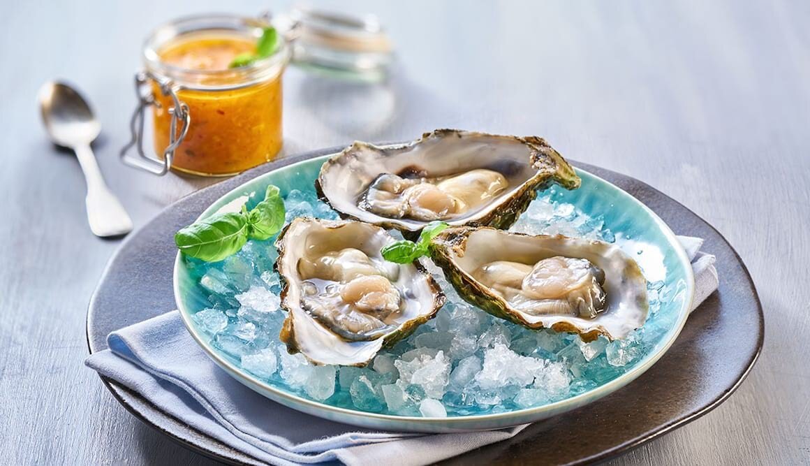 Rohe Austern mit Aprikosenchutney