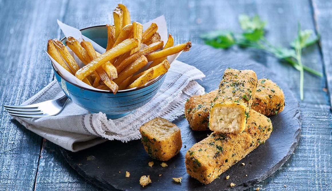 Fischstäbchen von Lodde mit selbstgemachten Pommes frites