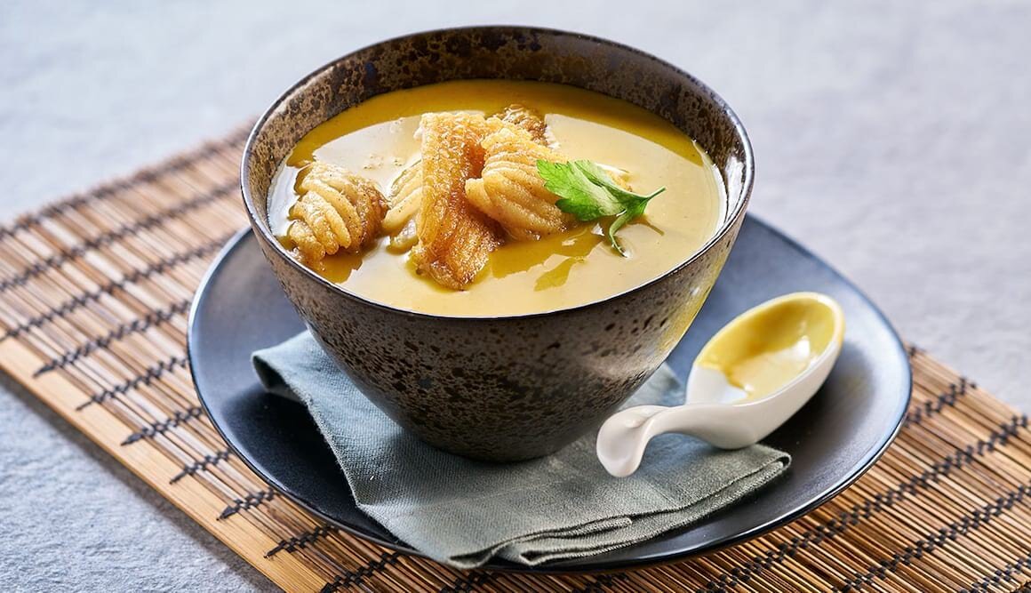 Kokossuppe mit Rochen