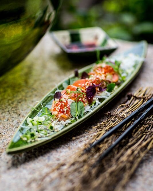 Sashimi vom Lachs pikant mariniert