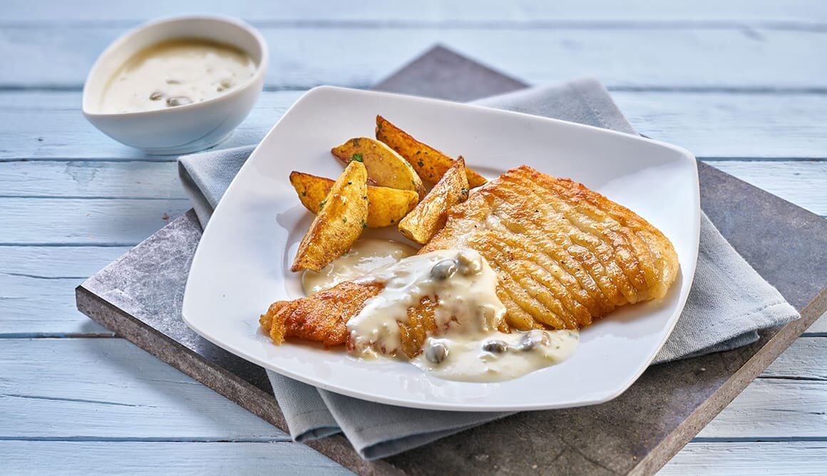 Knusprige Rochenflügel mit Kapern-Sauce