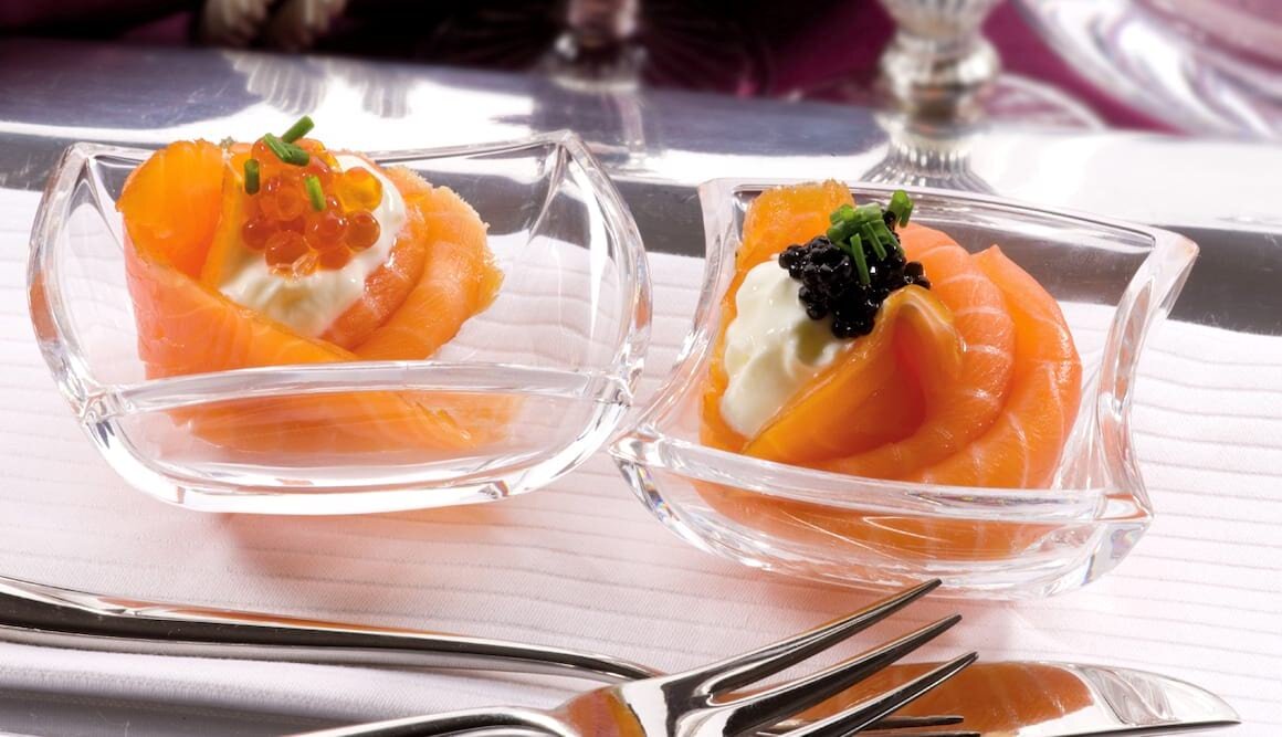 Tapas mit geräucherten Lachs und Creme fraiche