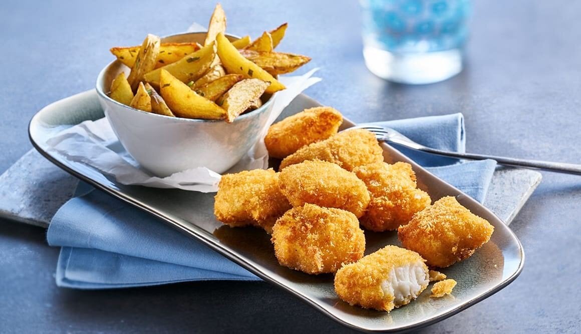 Knusprige Nuggets vom Lumb mit Rosmarin-Kartoffelecken