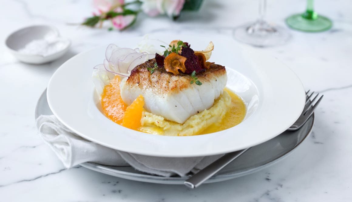 Gebratener Skrei mit Orangensauce und Kartoffelpüree