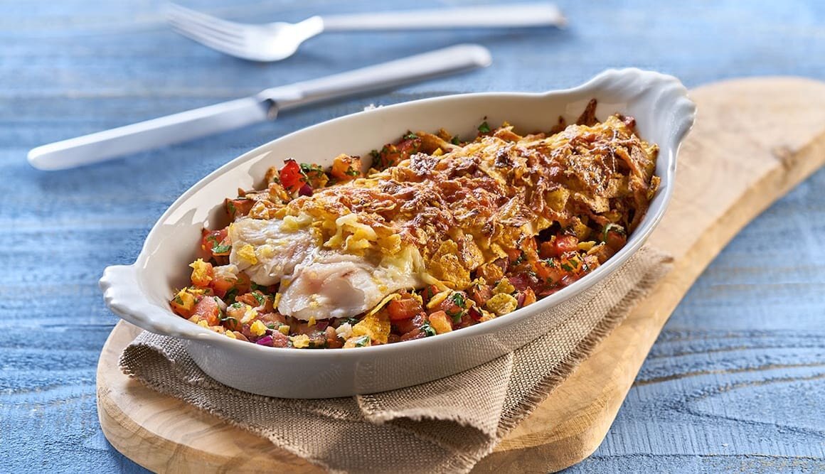 Filet vom Leng auf Koriandertomaten mit Tortillakruste