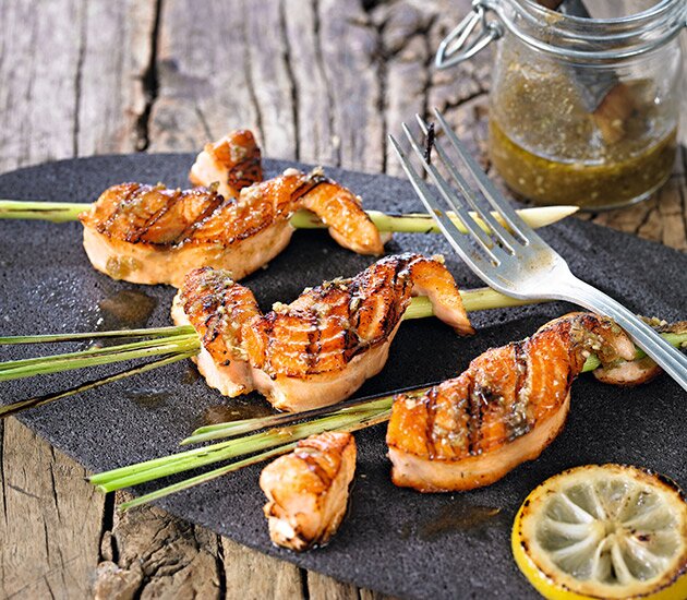 Devil's 3 - Grill Lachs aufgespießt
