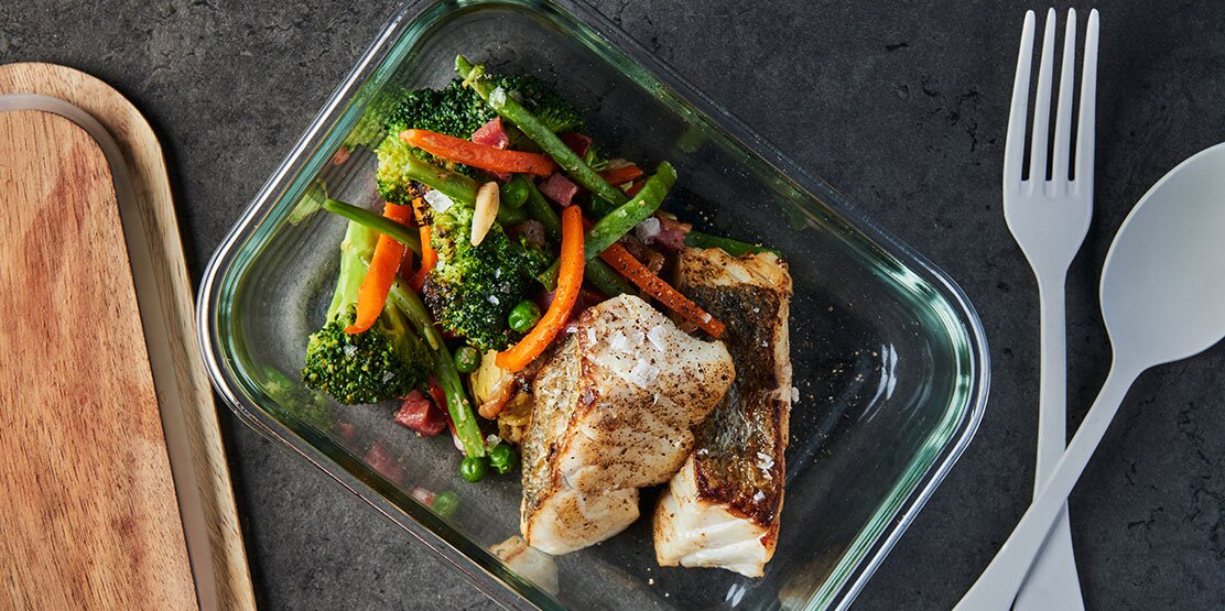 Norwegische Seelachsfilets mit Gemüseeintopf